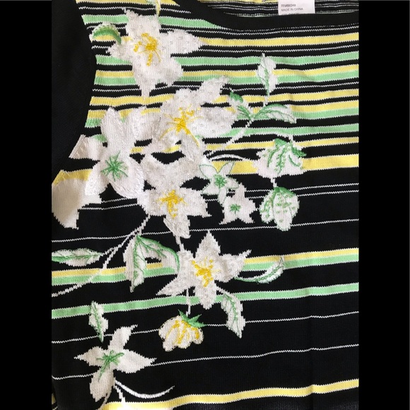 Nancy Bolen Top - Picture 4 of 6